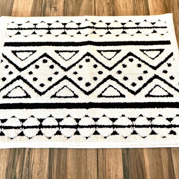 BETTER HOMES & GARDENS RUG BOHO CHIC - Picture 1 of 6